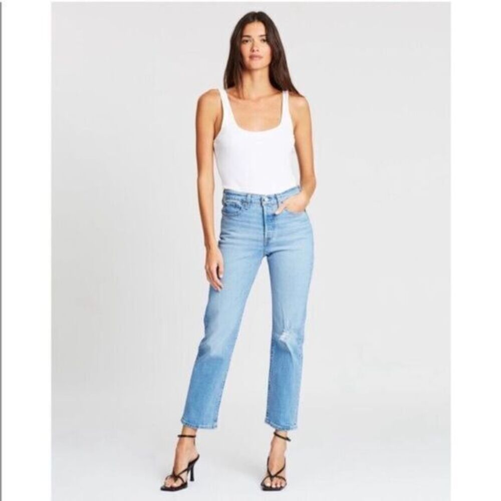 Levi’s Premium Wedgie Straight Jeans in Tango Blue